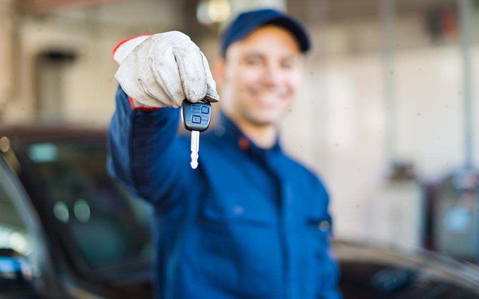 serrure porte de garage basculante Sèvres